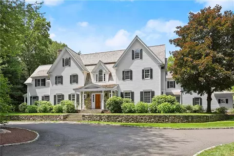 9 Hills End Ln, Weston, CT 06883