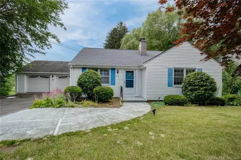 632 Mulberry St, Southington, CT 06479