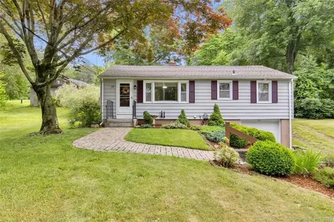 60 Depot Hill Rd, Cobalt, CT 06414
