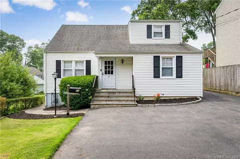 24 Saint Charles Ave, Stamford, CT 06907