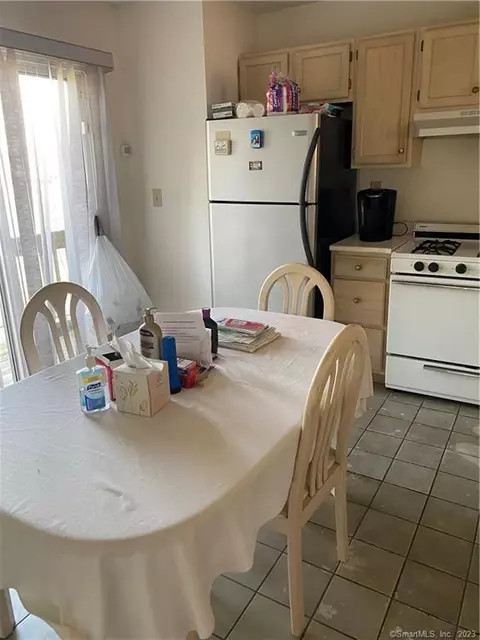 195 Arch St #14, Hamden, CT 06514