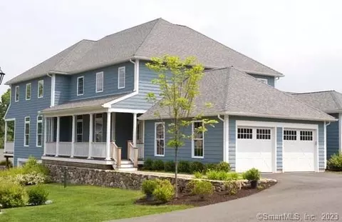 306 Hemlock Way #69, Middlebury, CT 06762