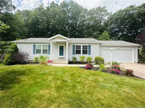 9 Wyndwood Rd, Montville, CT 06382