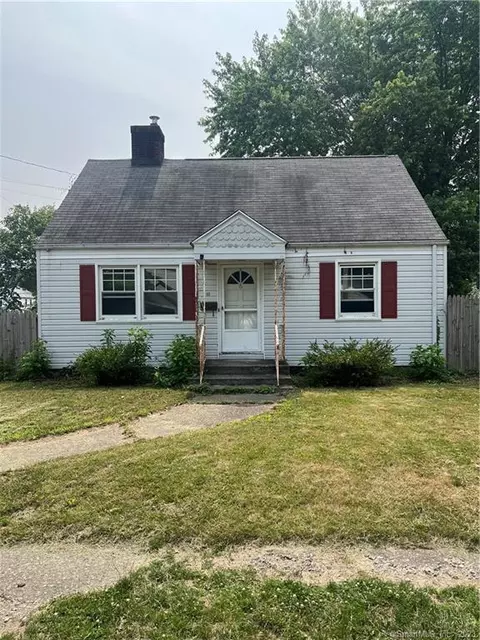 60 Camden St, Milford, CT 06461