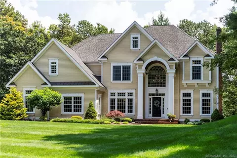 42 Mockingbird Ln, Glastonbury, CT 06033