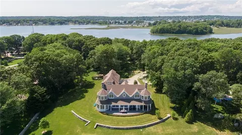 87 Latimer Point Rd, Stonington, CT 06378