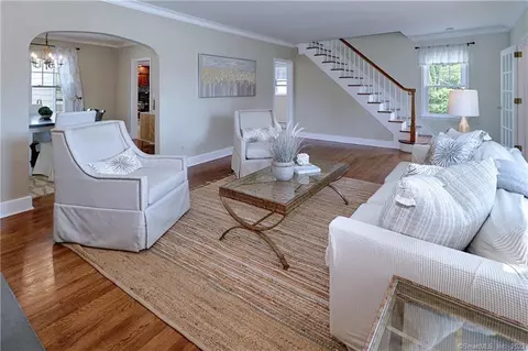 132 Brooklawn Ter, Fairfield, CT 06825