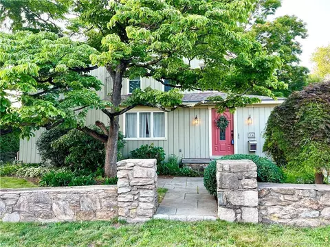 16 Davenport Ave, Westport, CT 06880