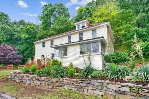 144 Bulkeley Hill Rd, Colchester, CT 06415