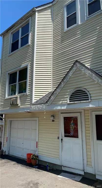 346 Forbes Ave #346, East Haven, CT 06512