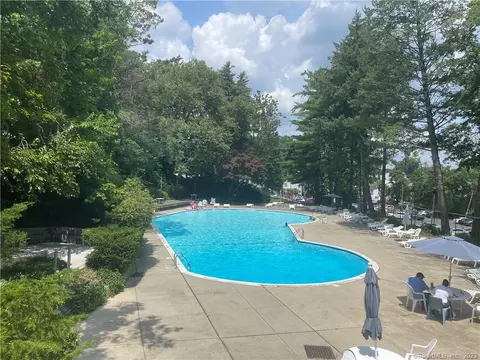 91 Strawberry Hill Ave #122, Stamford, CT 06902