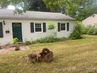 77 Curtis Rd, Glastonbury, CT 06033