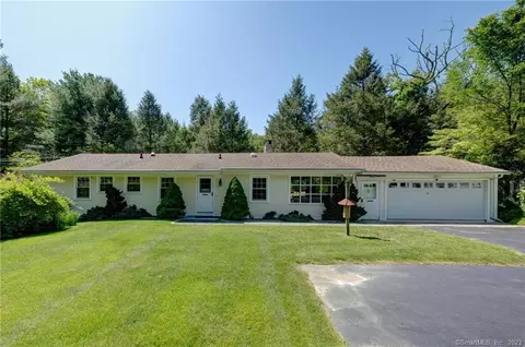 83 Brookside Ln, Mansfield, CT 06250