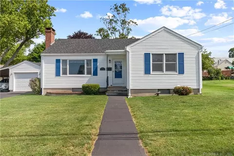 26 Nicholas Ave, Groton, CT 06340