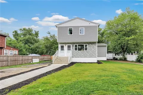 484 Columbus Ave, Stratford, CT 06615