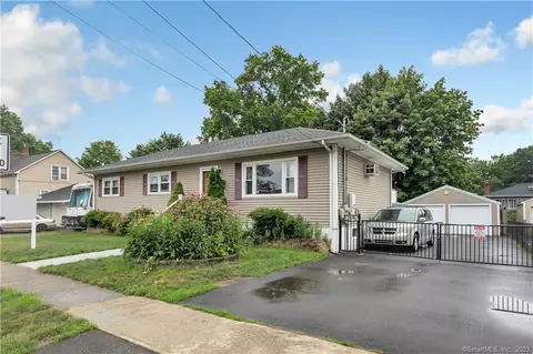 140 Sedgewick Ave, Stratford, CT 06615