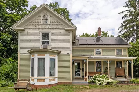 211 Woodbridge St, Manchester, CT 06042