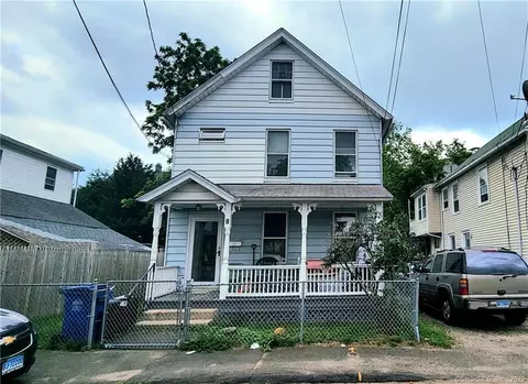 1 Disesa Ct, Norwalk, CT 06851