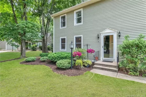 6 Mallard Pl #6, South Windsor, CT 06074