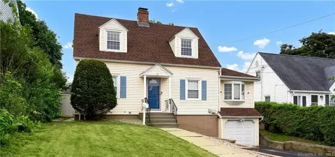 21 Stillman Rd, Wethersfield, CT 06109