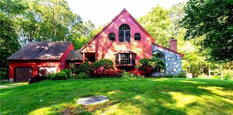 45 Center Rd, Woodstock, CT 06281