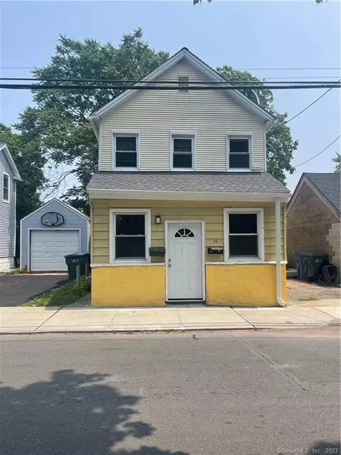11 Dix St, Hamden, CT 06514