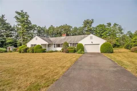 18 Sunset Ter, Farmington, CT 06085