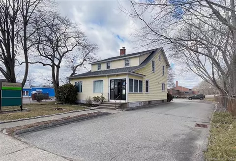 124 Fort Hill Rd, Groton, CT 06340