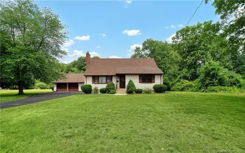 78 3 Rod Rd, Windsor, CT 06095
