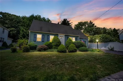 68 N Elm St, Wallingford, CT 06492
