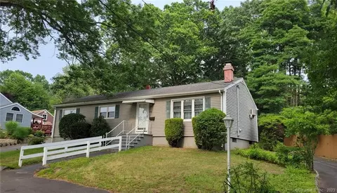 835 Naugatuck Ave, Milford, CT 06461