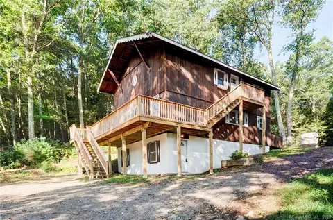 449 Providence Pike, Putnam, CT 06260