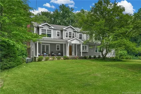 4 Laurel Ln, Darien, CT 06820