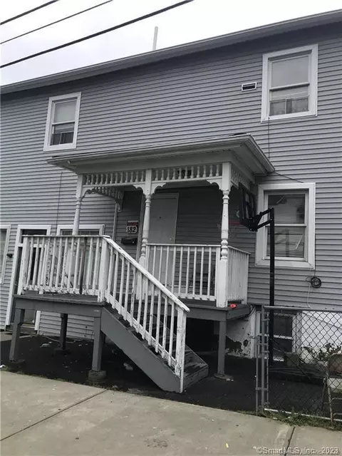 180 Milne St, Bridgeport, CT 06604