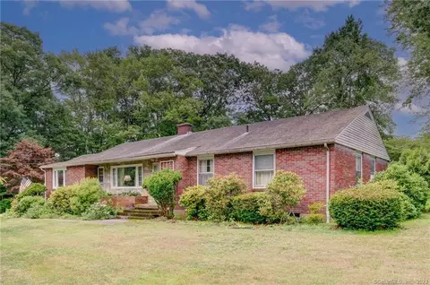 99 Pigeon Rd, Willimantic, CT 06226 photo 1