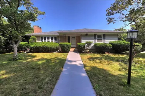 19 Cherry Hill Rd, Hamden, CT 06514