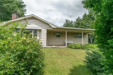 636 Randolph Rd, Middletown, CT 06457