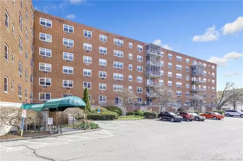 27 Northill St #4E, Stamford, CT 06907