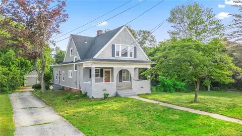 59 Middle Tpke E, Manchester, CT 06040