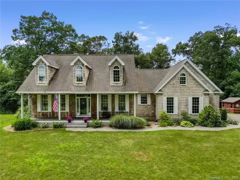 19 Scoville Landing Rd, Moodus, CT 06469