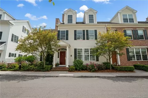 29 Evarts Ln #29, Madison, CT 06443