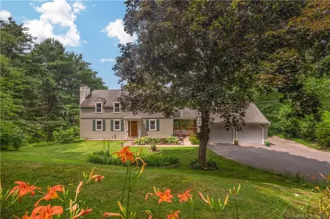 79 Flanders Rd, Woodbury, CT 06798