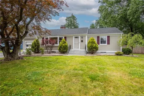 79 Coolidge Ave, Newington, CT 06111