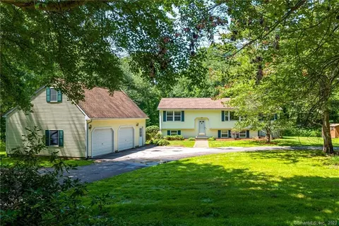 115 Nathan Hale Rd, Coventry, CT 06238