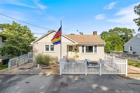 83 Hillcrest Rd, East Lyme, CT 06357