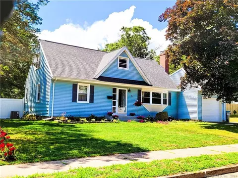 78 Tracy Dr, Manchester, CT 06042