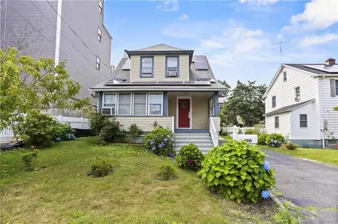490 Castle Ave, Fairfield, CT 06825