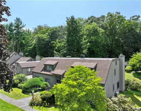 352 Heritage Vlg #C, Southbury, CT 06488