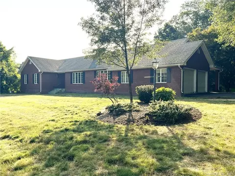 53 Bramblebrae, South Windsor, CT 06074