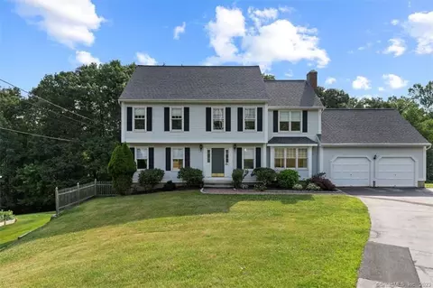 52 Cobblestone Dr, Hamden, CT 06518